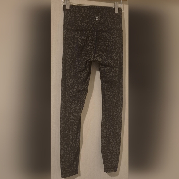 Lululemon Wunder Under High-Rise Tight 25" – Wild Thing Camo Brown| Size 4 - Picture 6 of 7